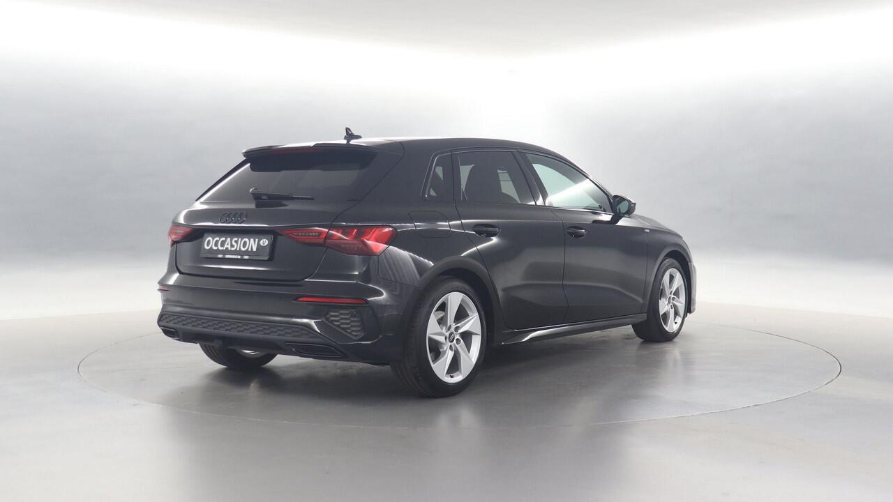 Audi A3 SPORTBACK 35 TFSI 150pk S Edition S-Tronic / Navigatie / Adaptive Cruise Control / Parkeersensoren