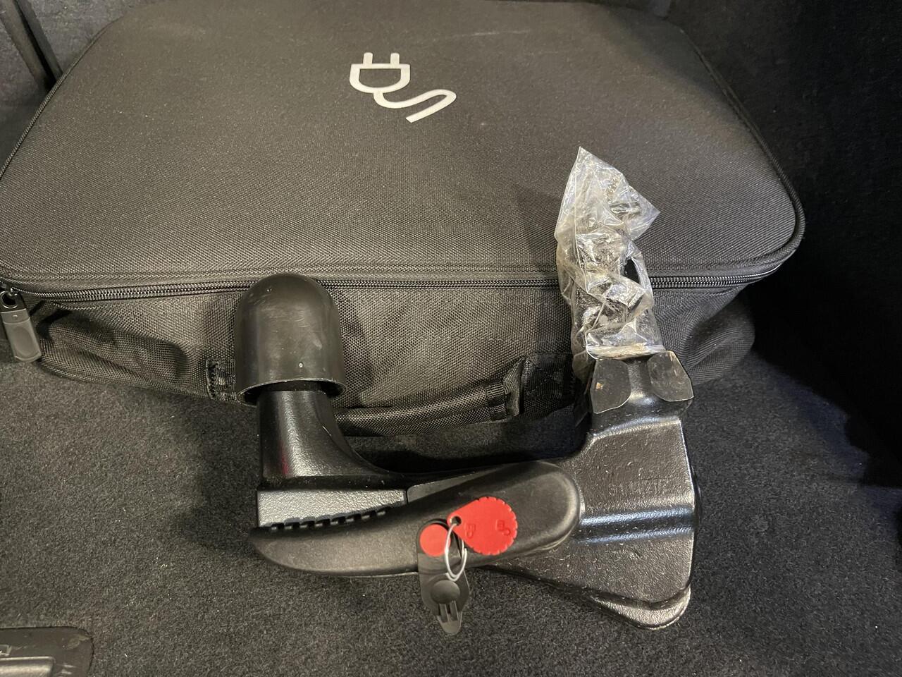 Audi A3 SPORTBACK 40 TFSI e S edition Competition 18"/B&O/Elektrische stoel + memory/Camera/Trekhaak/Keyless/Matrix LED/Adaptieve cruise/Elektrische klep/Stoelverwarming/Keyless