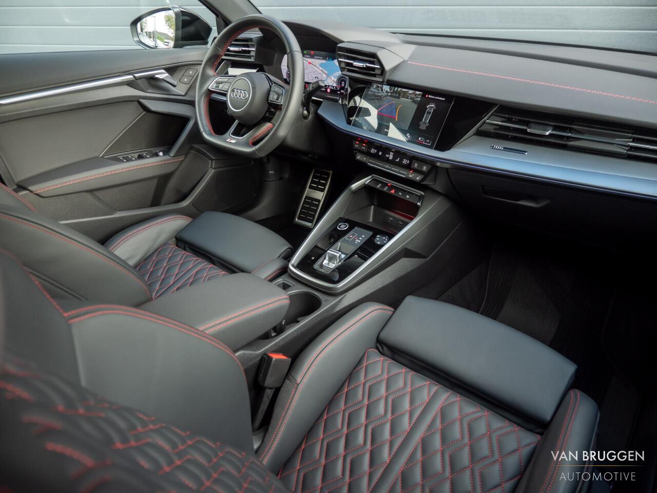 Audi A3 SPORTBACK 30 TFSI S-Line Pano RS-Stoelen Sfeer Standkachel