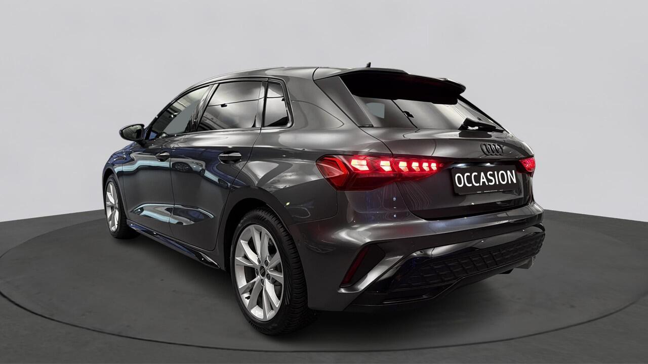 Audi A3 SPORTBACK 30 TFSI 116Pk S Edition / Camera / Parkeerhulp Plus / Lichtpakket Pro