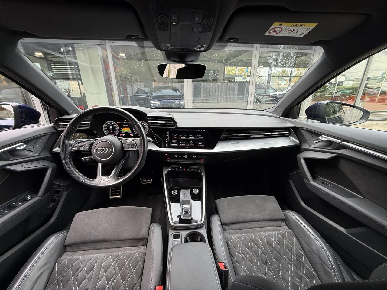 Audi A3 SPORTBACK 40 TFSI-e AUT. *!* 2x S-LINE *!* RADAR/ 19 INCH/ CAMERA/ SPORTSTOELEN/ CARPLAY *!*