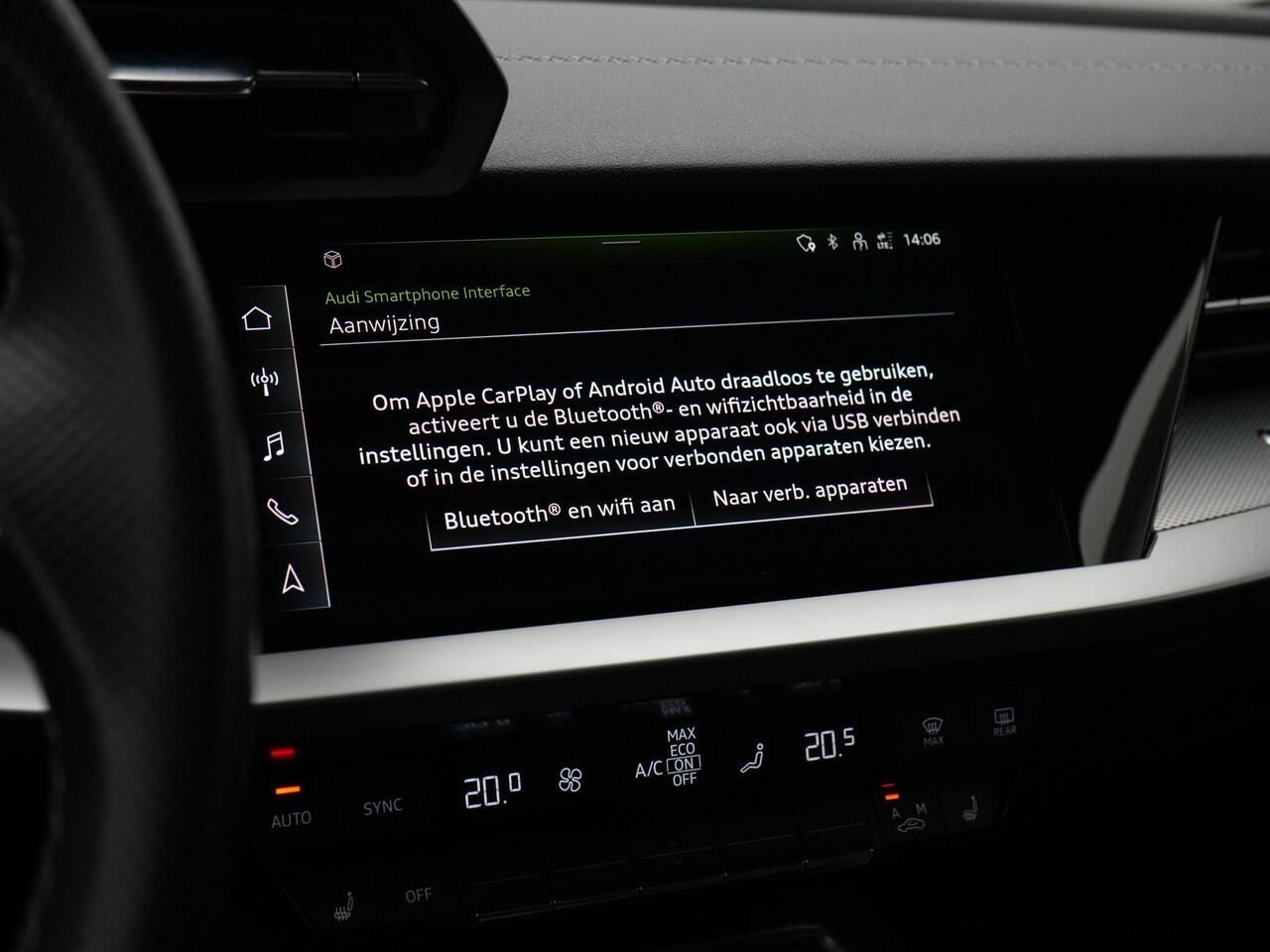 Audi A3 SPORTBACK 45 TFSI e 245 pk S-tronic S edition Competition / S-Line | Stoelverwarming | Navigatie | Parkeersensoren voor/achter | Adaptive Cruise