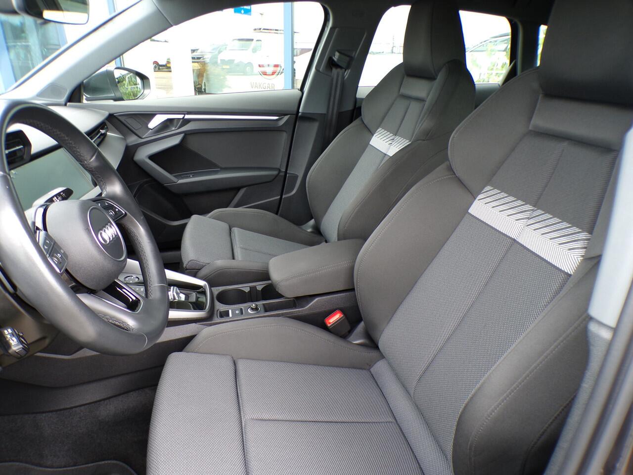 Audi A3 SPORTBACK 35 TFSI Advanced Edition, Automaat / Full LED / Carplay + Android Auto / Adaptive Cruise / PDC / 17' LMV