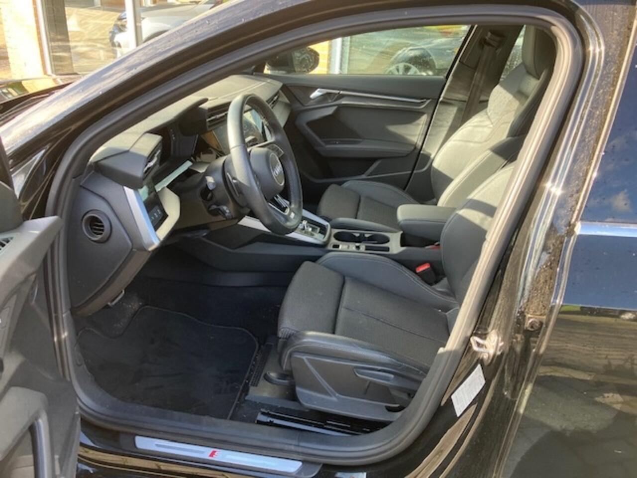 Audi A3 SPORTBACK 35 TFSI S-Line edition