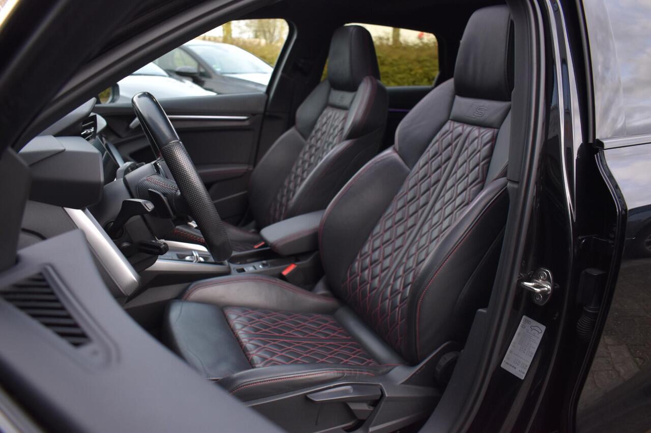 Audi A3 SPORTBACK 35 TFSI S-Line Pano Kuip Lane B&O Trekhaak Leder