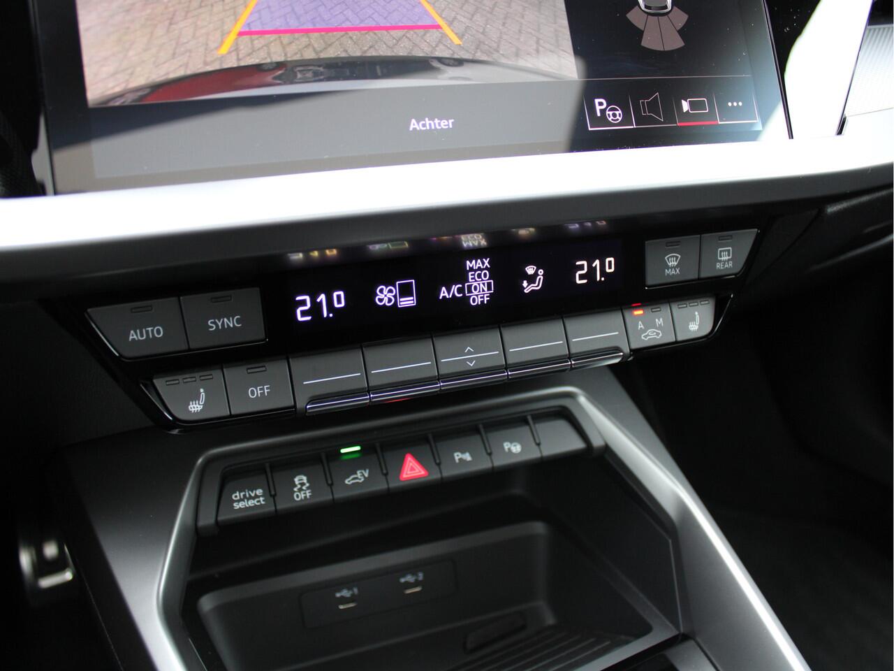 Audi A3 SPORTBACK 45 TFSIe 245PK S-Edition Competition /Keyless/Panoramadak/Audi Sound/Elek. achterklep/NAVI/PDC/Aut. Inpark./18'LM/Lane assist/Drive select/LED!