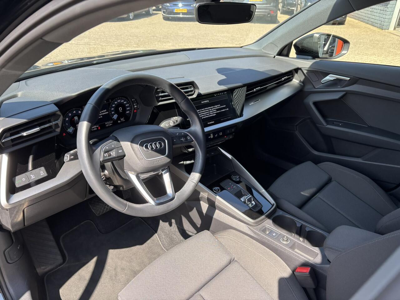 Audi A3 SPORTBACK 45 TFSI e S edition Competition / Applecarplay/AndroidAuto / Digital Cockpit / Plug In Hybrid /