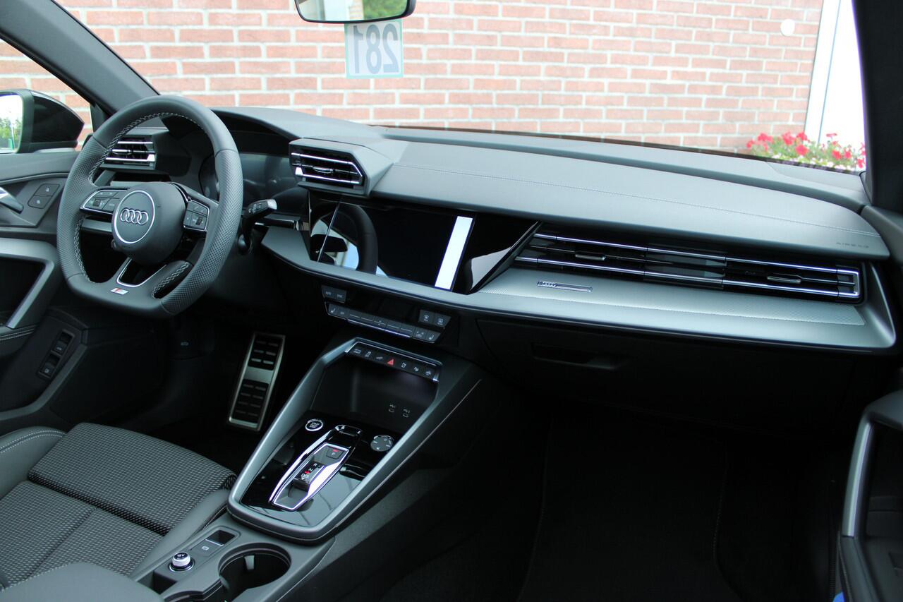 Audi A3 SPORTBACK 45 TFSI e 272PK S Competition |PANO-DAK|ELEK-STOEL|MATRIX-LED|ELEK-ACHTERKLEP|