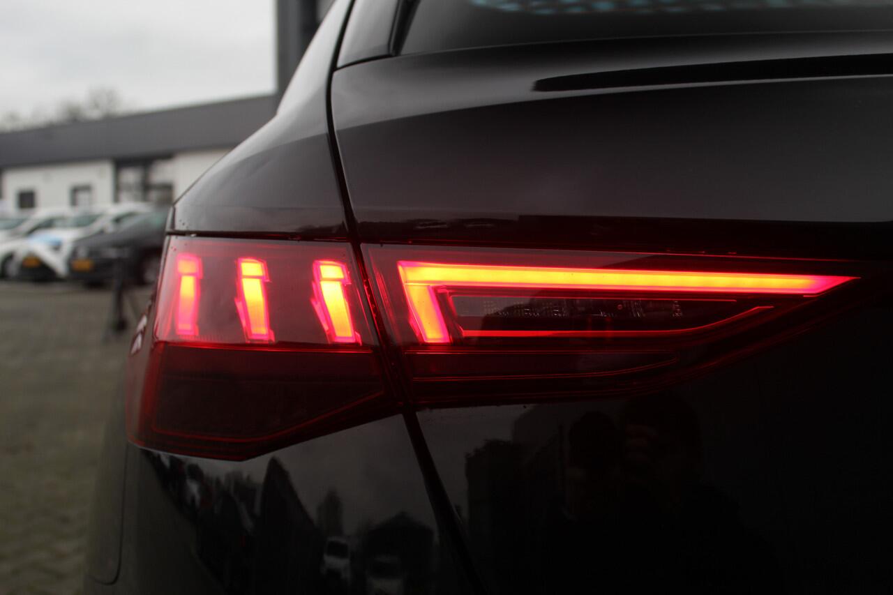 Audi A3 SPORTBACK 40 TFSI e Advanced edition | Incl. 12 maanden garantie | SOH 99% | Apple CarPlay | Sportstoelen | DAB | Bang & Olufsen | Zwarte hemel | Cruise control | Climate control | LED koplampen | Virtueel dashboard | Nederlandse auto |
