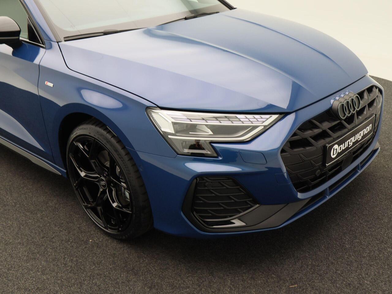 Audi A3 SPORTBACK S edition 40 TFSI e | 204 PK | Privacy glas | Zwart Optiek | 19 inch | Sonos 3d | Matrix led |