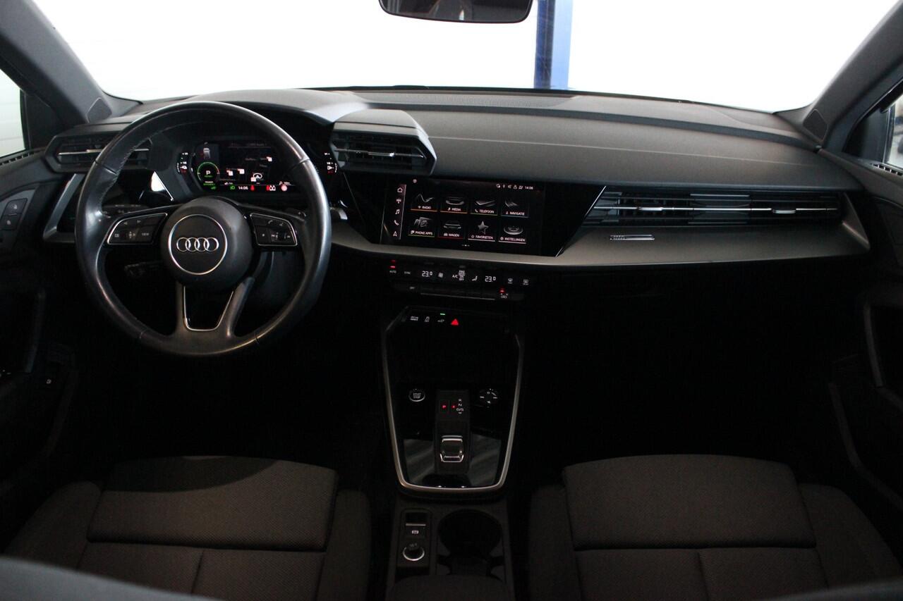Audi A3 SPORTBACK 40 TFSI e Business Edition Adapt. Cruise | Stoelverw. | Carplay | Navi | Sportstoelen | LED | 17" LMV | PDC
