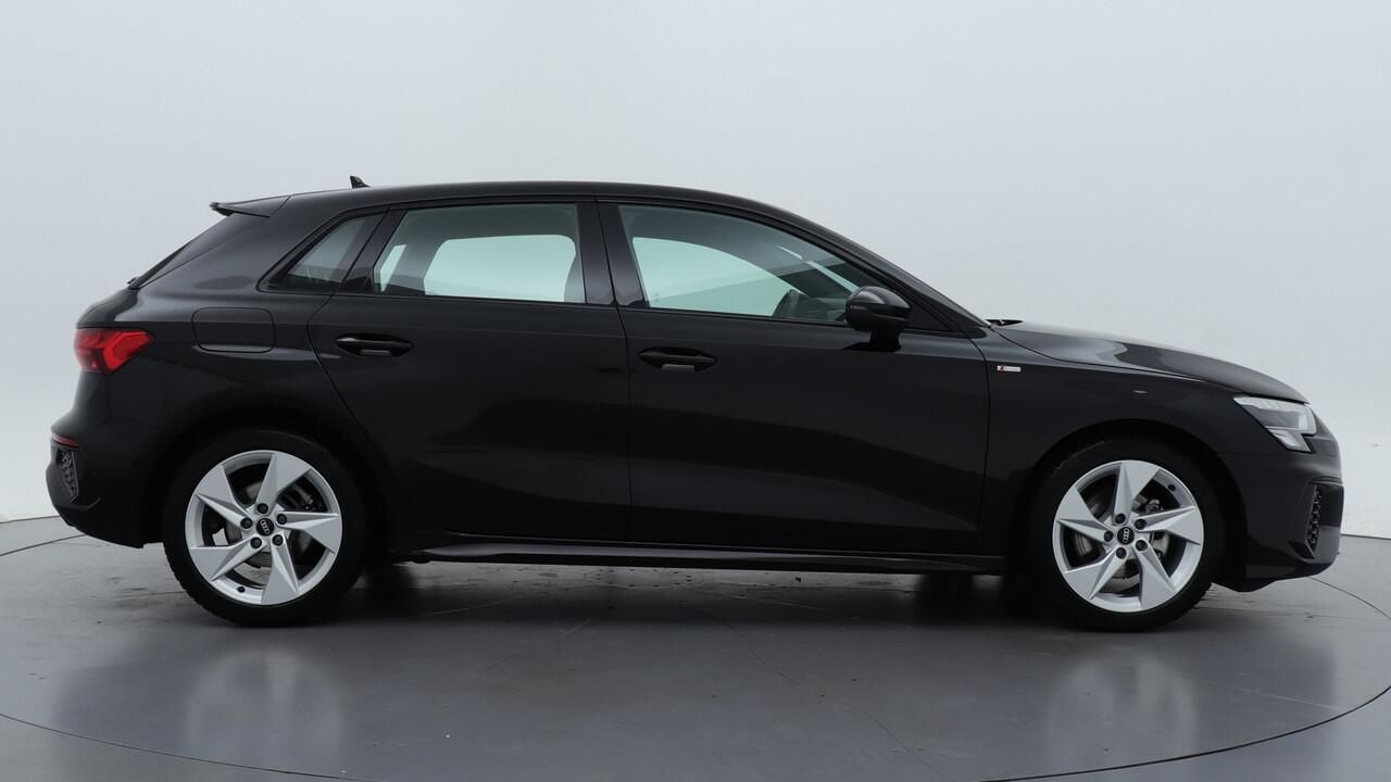 Audi A3 SPORTBACK 30 TFSI 110Pk S-Line Edition