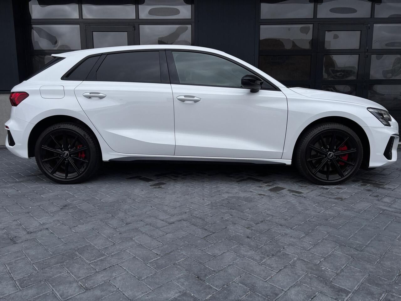 Audi A3 SPORTBACK 45 TFSIe 245 pk S-line Black Ed.