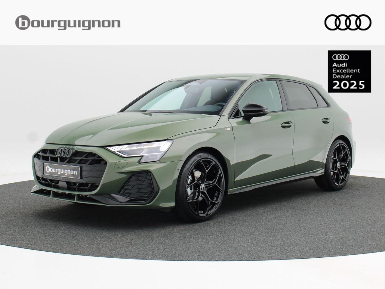 Audi A3 SPORTBACK 35 TFSI | S edition | | Privacy glas | Sonos 3d | 19 inch | Comfortsleutel | Matrix Led |