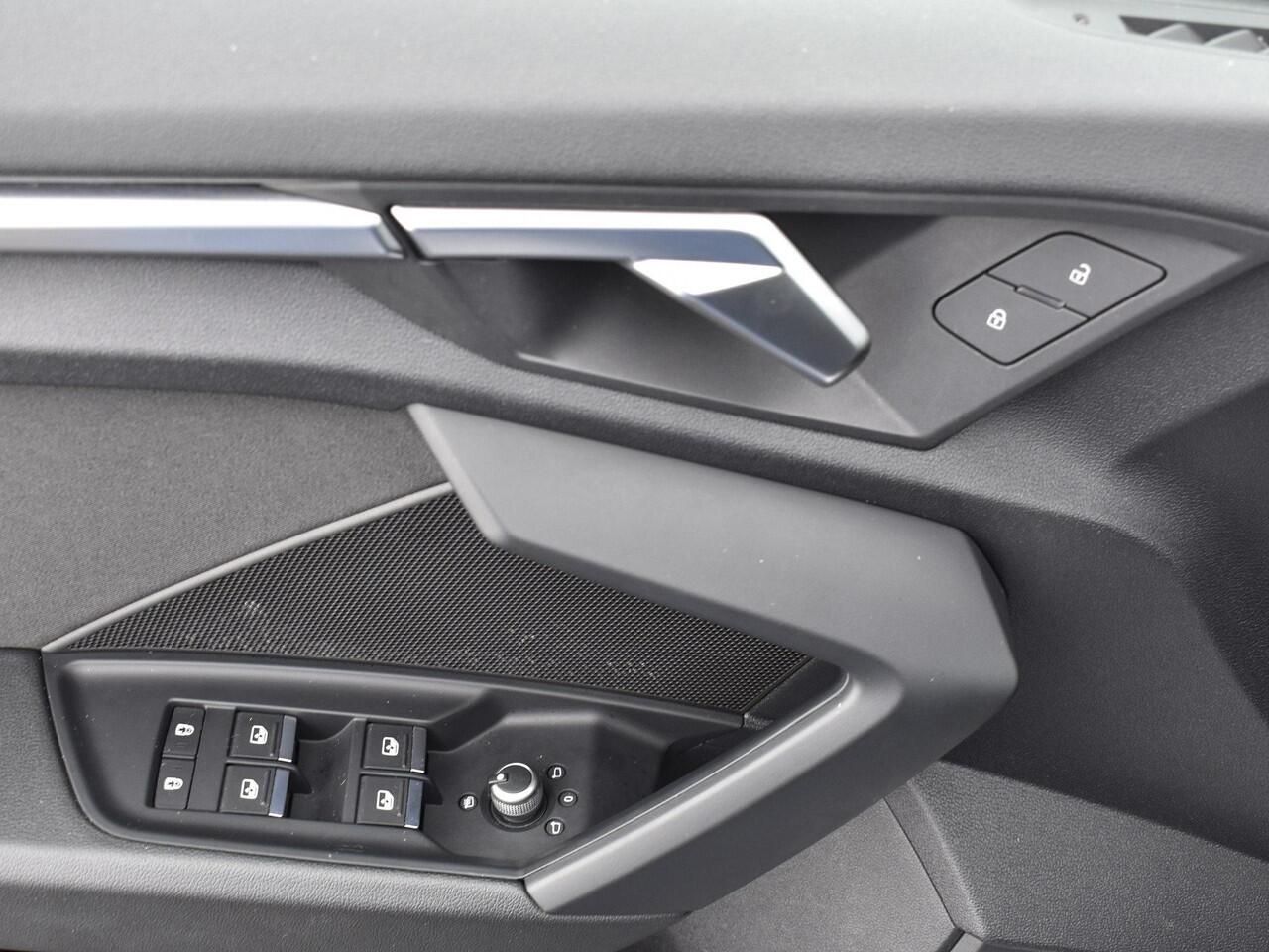 Audi A3 SPORTBACK 30 TFSI 110pk S-tronic Advanced edition · Apple/Android Car Play · Navigatie · P-Sensoren · Getint Glas · Parkeer Assistent · 17'' Inch · Garantie t/m 18-01-2027 of 100.000km