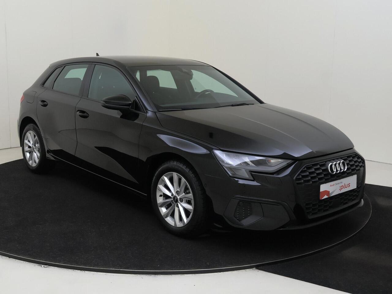 Audi A3 SPORTBACK 30 TFSI Pro Line | Parkeerassistent | Stoelverwarming | Keyless | Navigatie Plus | Parkeersensoren | Cruise control | Digital cockpit | CarPlay |