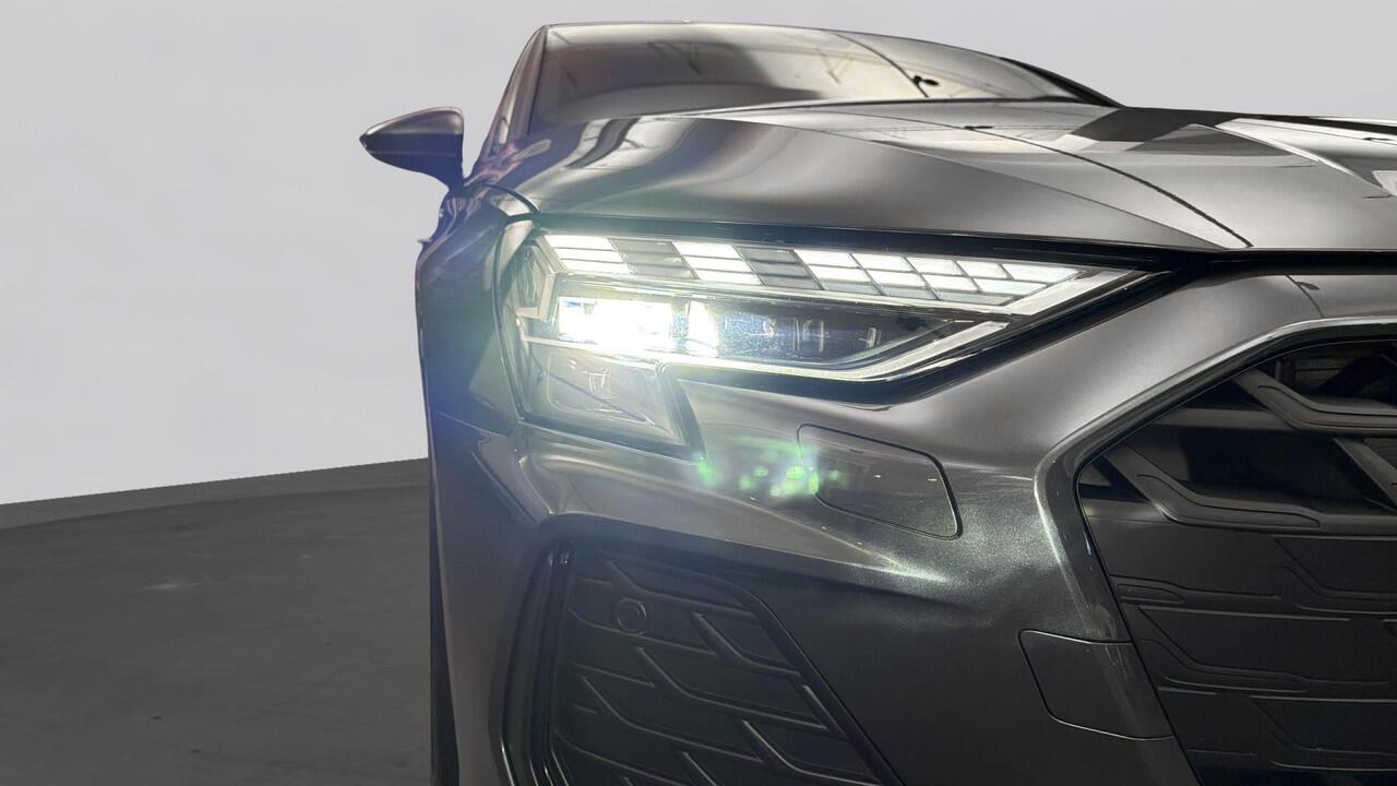 Audi A3 SPORTBACK 30 TFSI 116Pk S Edition / Camera / Parkeerhulp Plus / Lichtpakket Pro