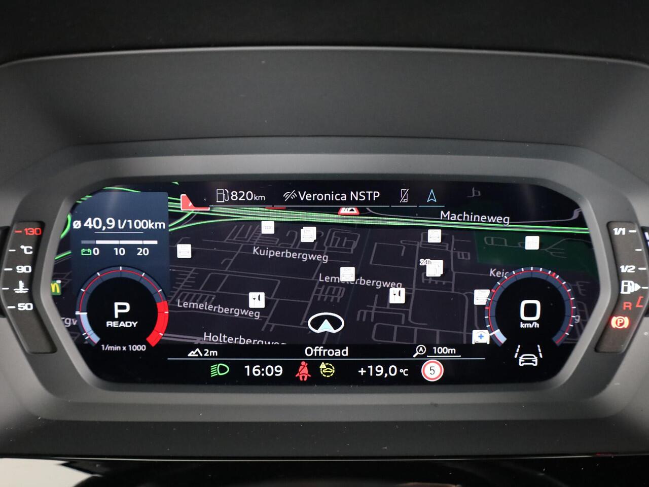 Audi A3 SPORTBACK 35 TFSI S edition | Verlengde Garantie | Optiek zwart pakket | Parkeersensoren achterzijde | Afneembare trekhaak |