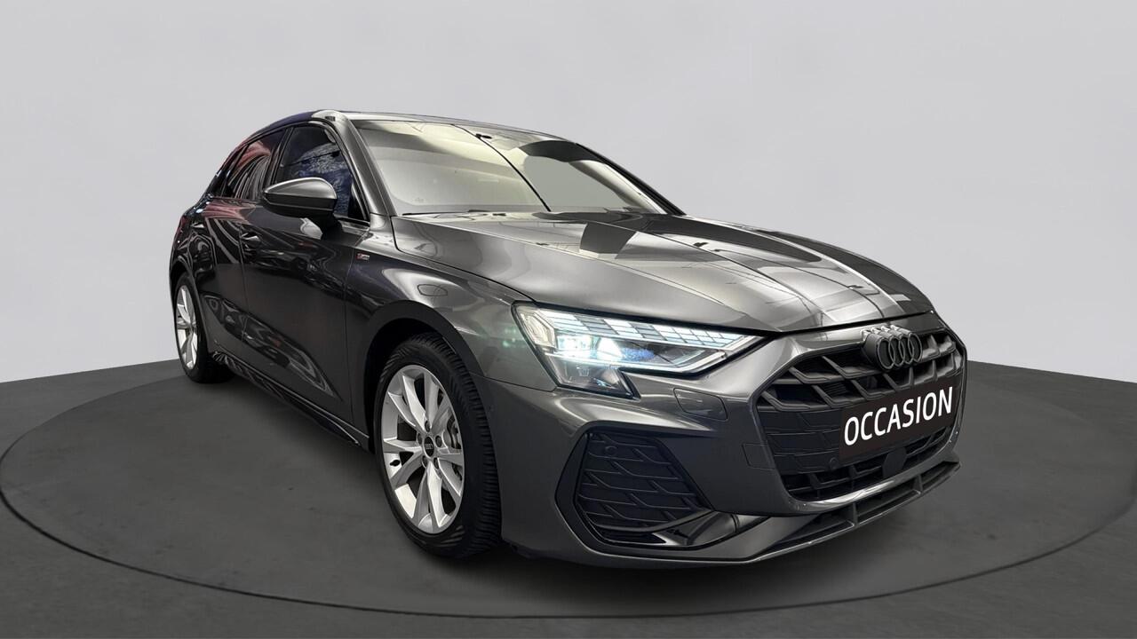 Audi A3 SPORTBACK 30 TFSI 116Pk S Edition / Camera / Parkeerhulp Plus / Lichtpakket Pro
