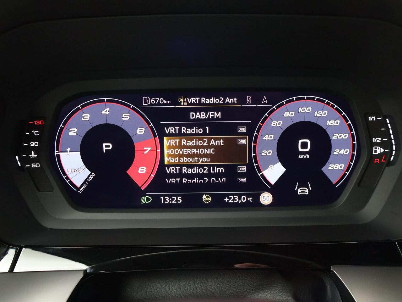 Audi A3 SPORTBACK 30 TFSI S edition | 110 PK | Automaat | Multifunctioneel stuurwiel | Adaptive Cruisecontrol | Parkeersensoren |