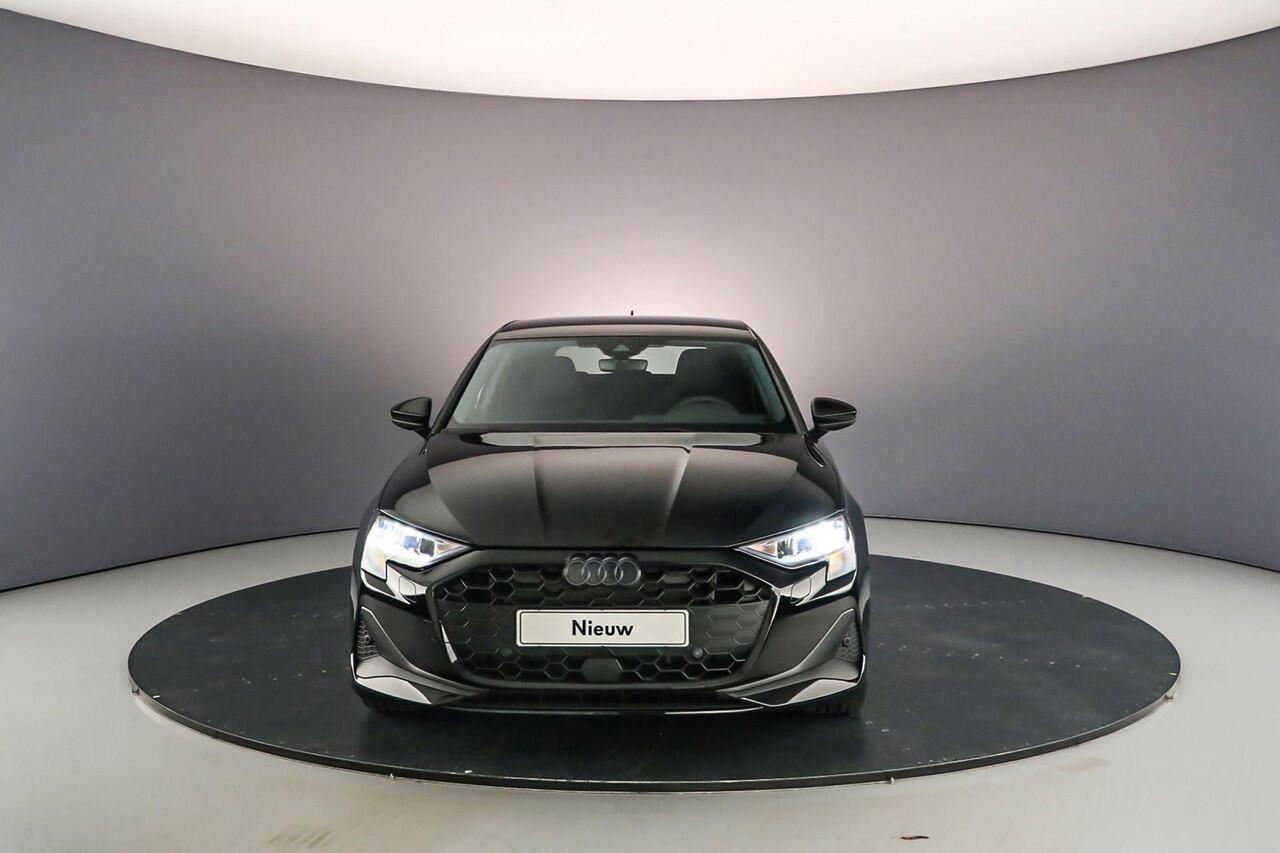 Audi A3 SPORTBACK 30 TFSI AUT | BLACK EDITION | ¤4.000,- KORTING | Sportonderstel - Privacy glas - Sportstoelen