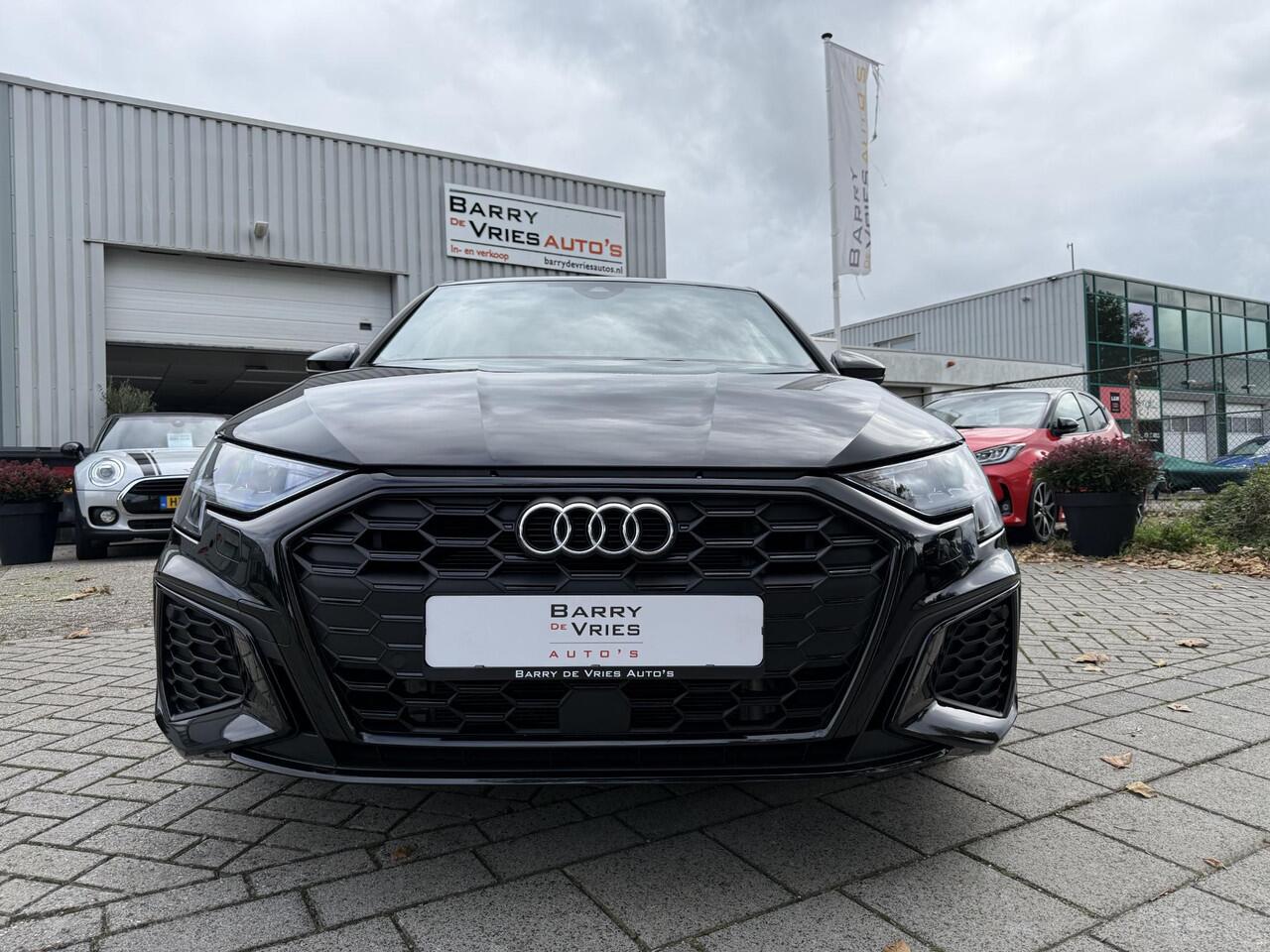 Audi A3 SPORTBACK 45 TFSI e S-Line Competition edition | Afneembare Trekhaak | Dealer onderhouden |