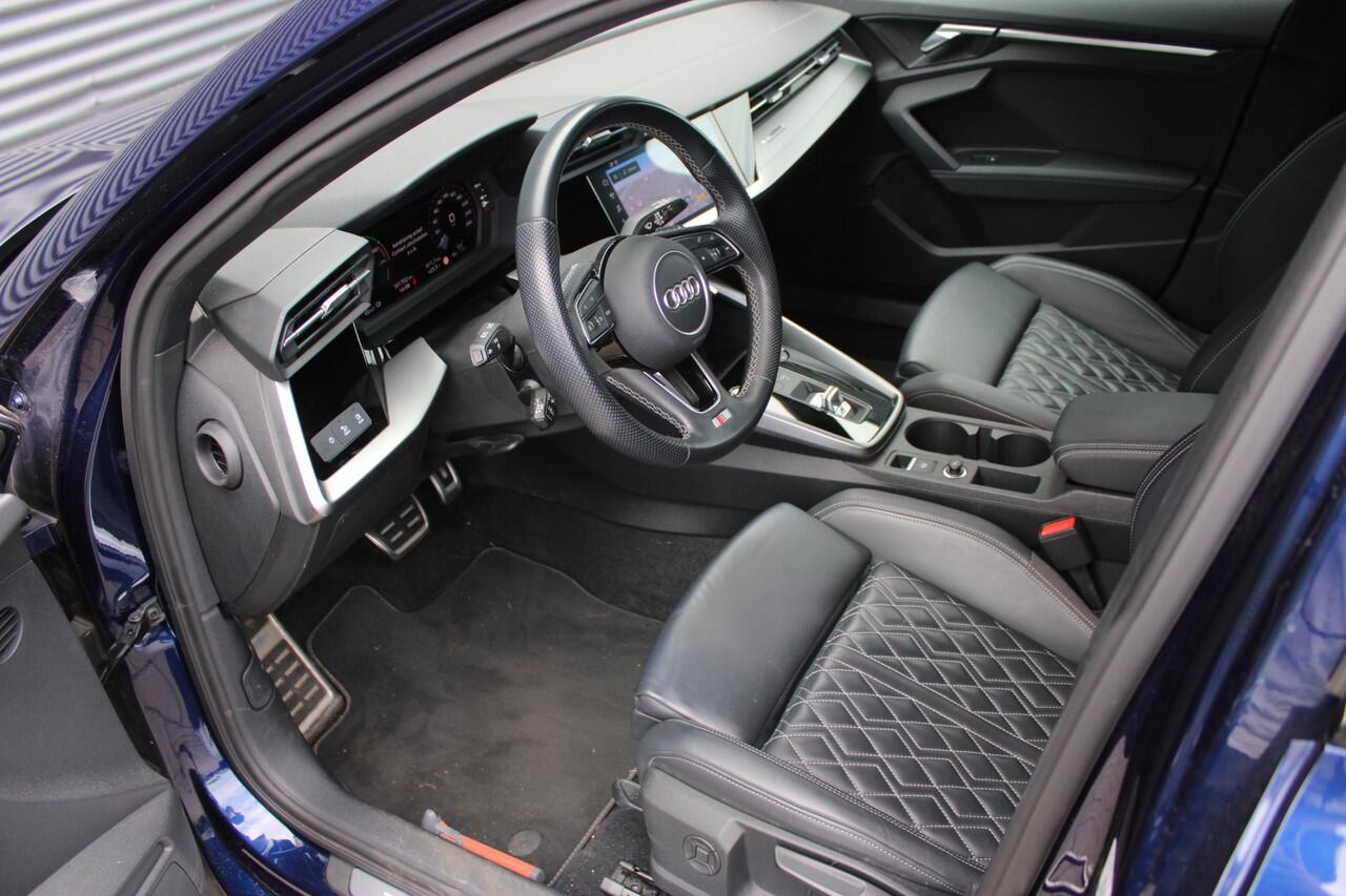 Audi A3 SPORTBACK 45 TFSI e 245PK S-Line Competition Nappa-leer Virtual-Cockpit Full-Led Plug-in
