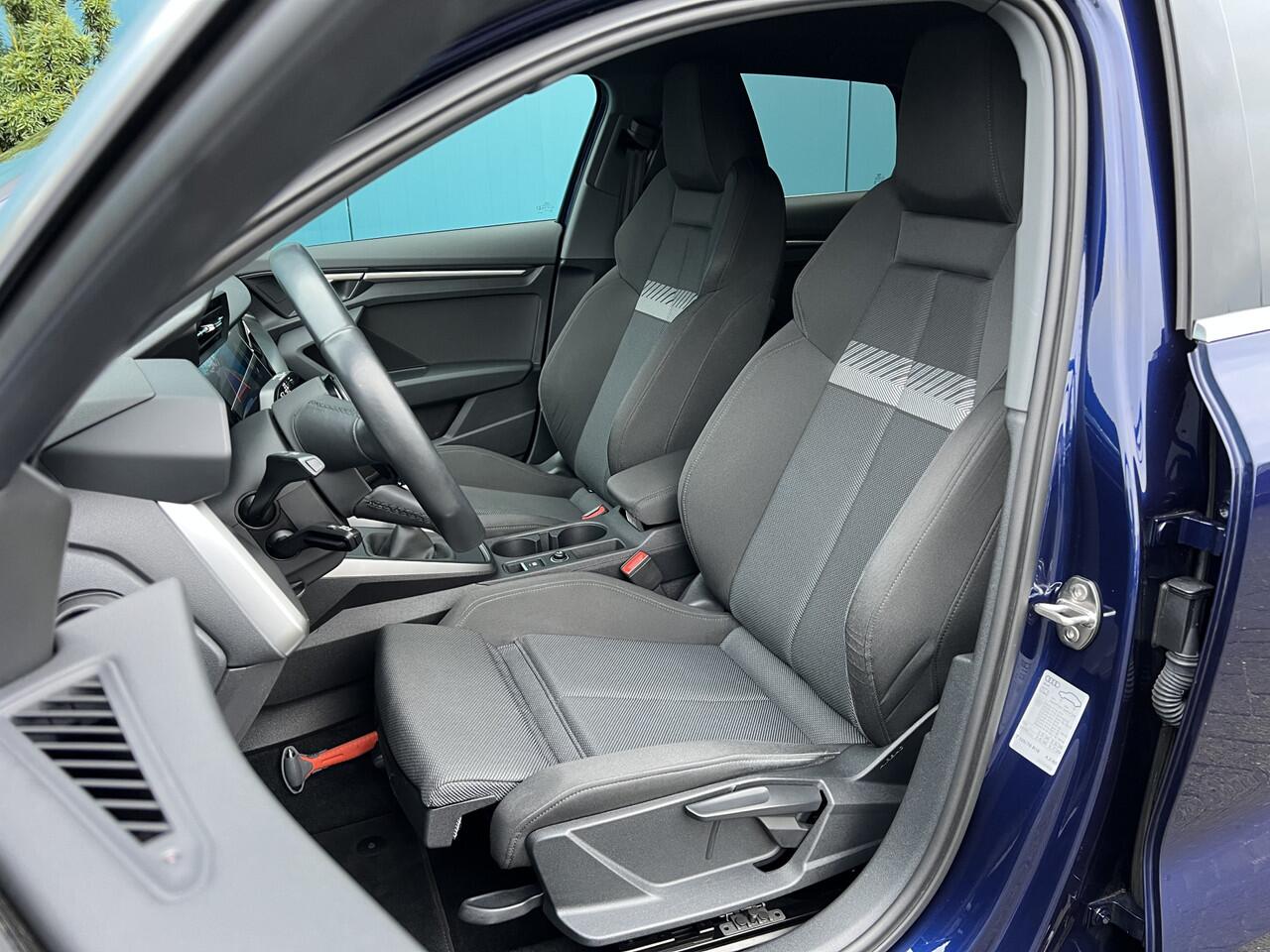 Audi A3 SPORTBACK 30 TFSI Business edition CARPLAY | ADAPT.CRUISE | NAV | DIGI.DASHB | CAM | LED | ECC | 17'LMV