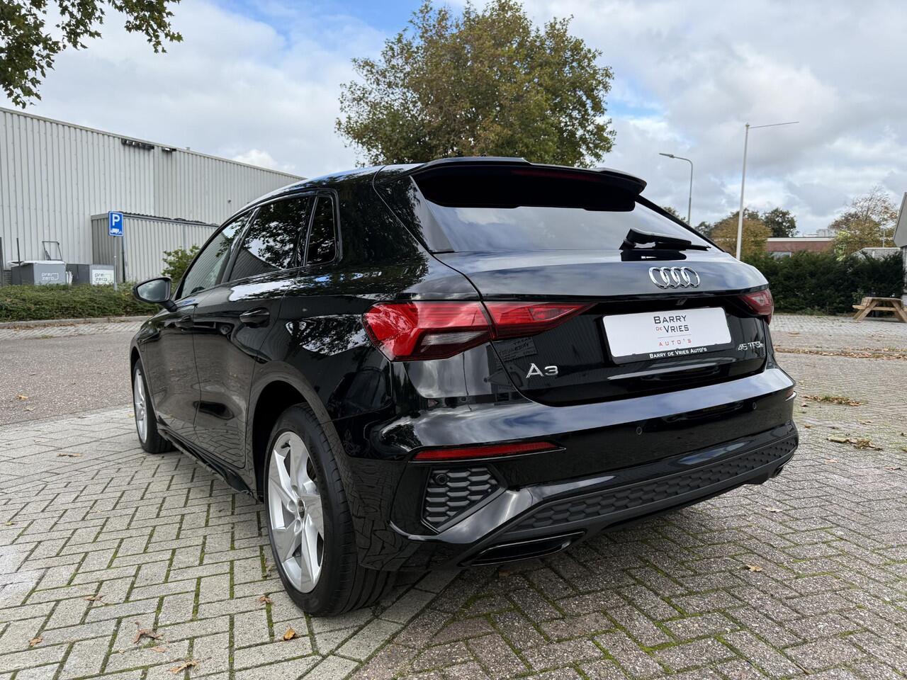 Audi A3 SPORTBACK 45 TFSI e S-Line Competition edition | Afneembare Trekhaak | Dealer onderhouden |