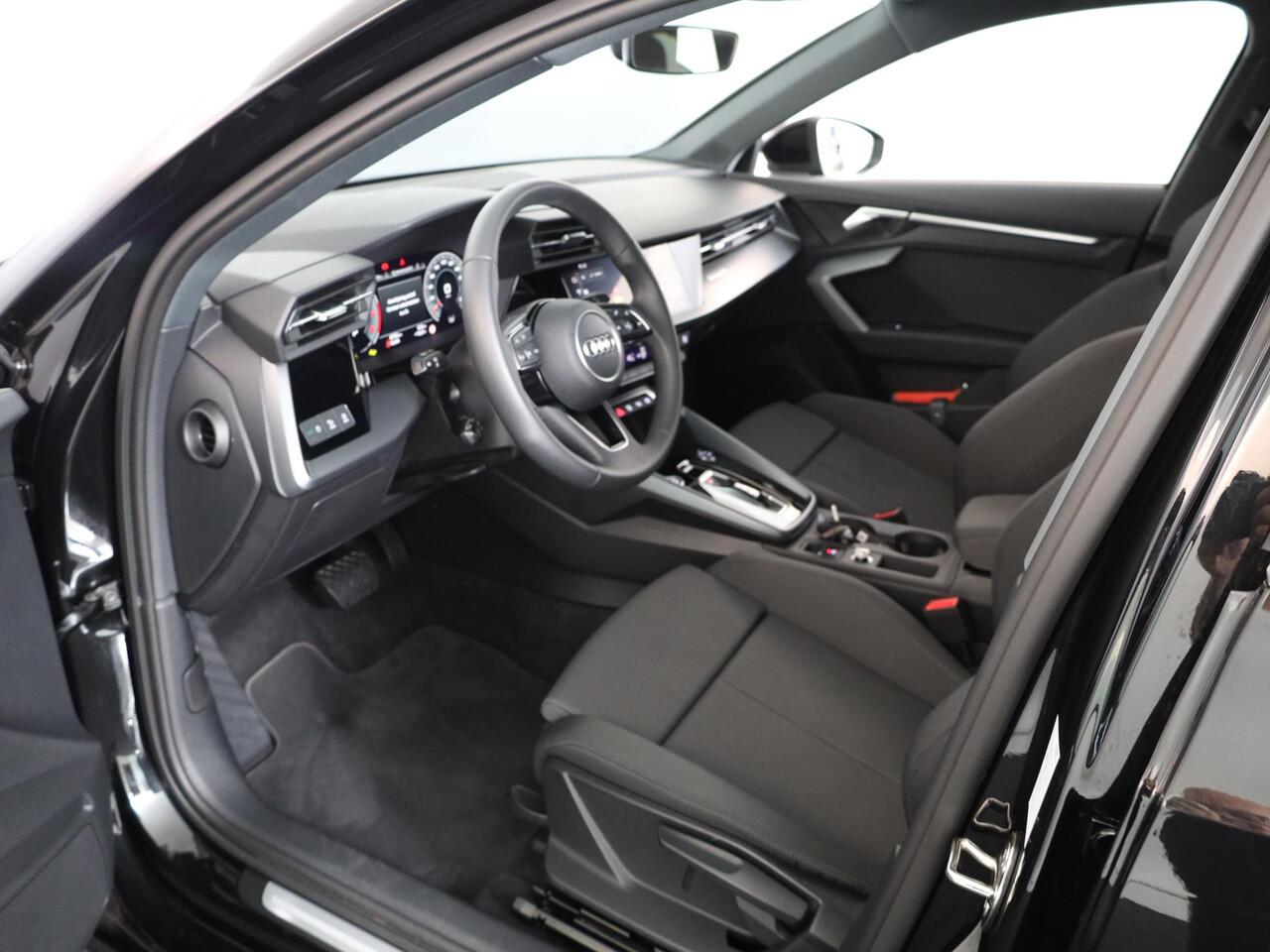 Audi A3 SPORTBACK 35 TFSI Advanced edition 150 pk S-tronic | Verlengde garantie | Navigatie | Parkeersensoren (Park assist) | Achteruitrijcamera | Adaptieve cruise control |