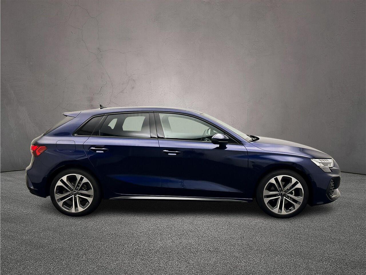 Audi A3 SPORTBACK 30 TFSI 110PK S edition | 18-Inch | Lichtpakket Plus | Adaptive-Cruise | Achterruitrijcamera | Zwart-Optiek