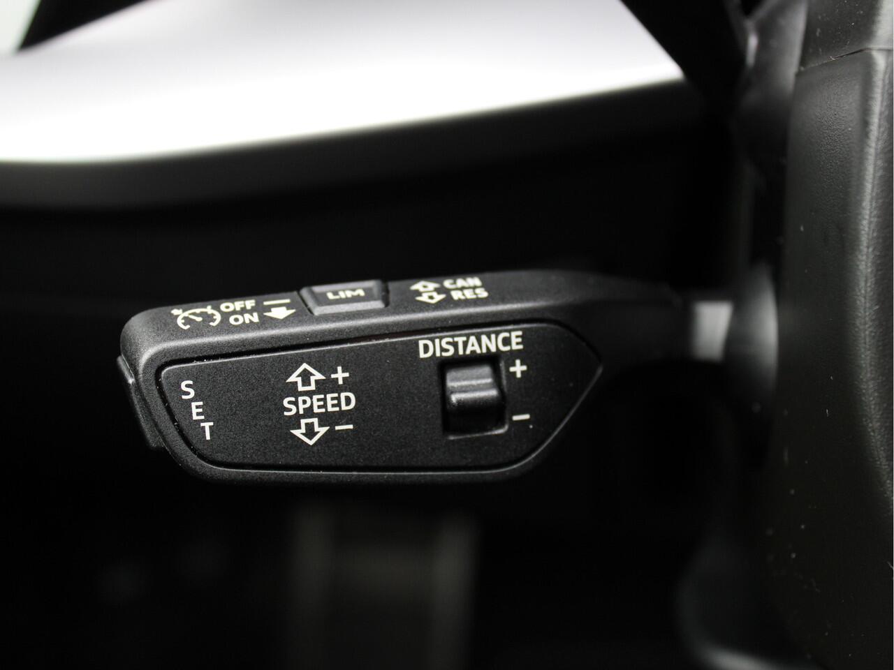 Audi A3 SPORTBACK 45 TFSIe 245PK S-Edition Competition /Keyless/Panoramadak/Audi Sound/Elek. achterklep/NAVI/PDC/Aut. Inpark./18'LM/Lane assist/Drive select/LED!