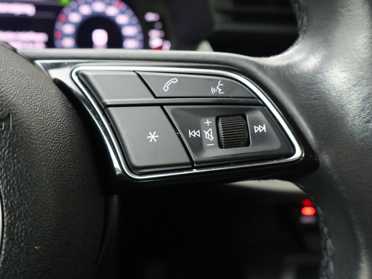 Audi A3 SPORTBACK 30 TFSI Pro Line | 110 PK | Trekhaak | Achteruitrijcamera | Climate control |