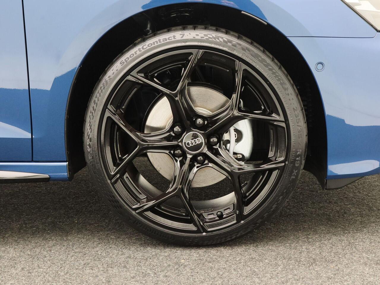 Audi A3 SPORTBACK 40 TFSI e | S edition | 204 PK | Privacy glas | Zwart Optiek | 19 inch | Sonos 3d | Matrix led |