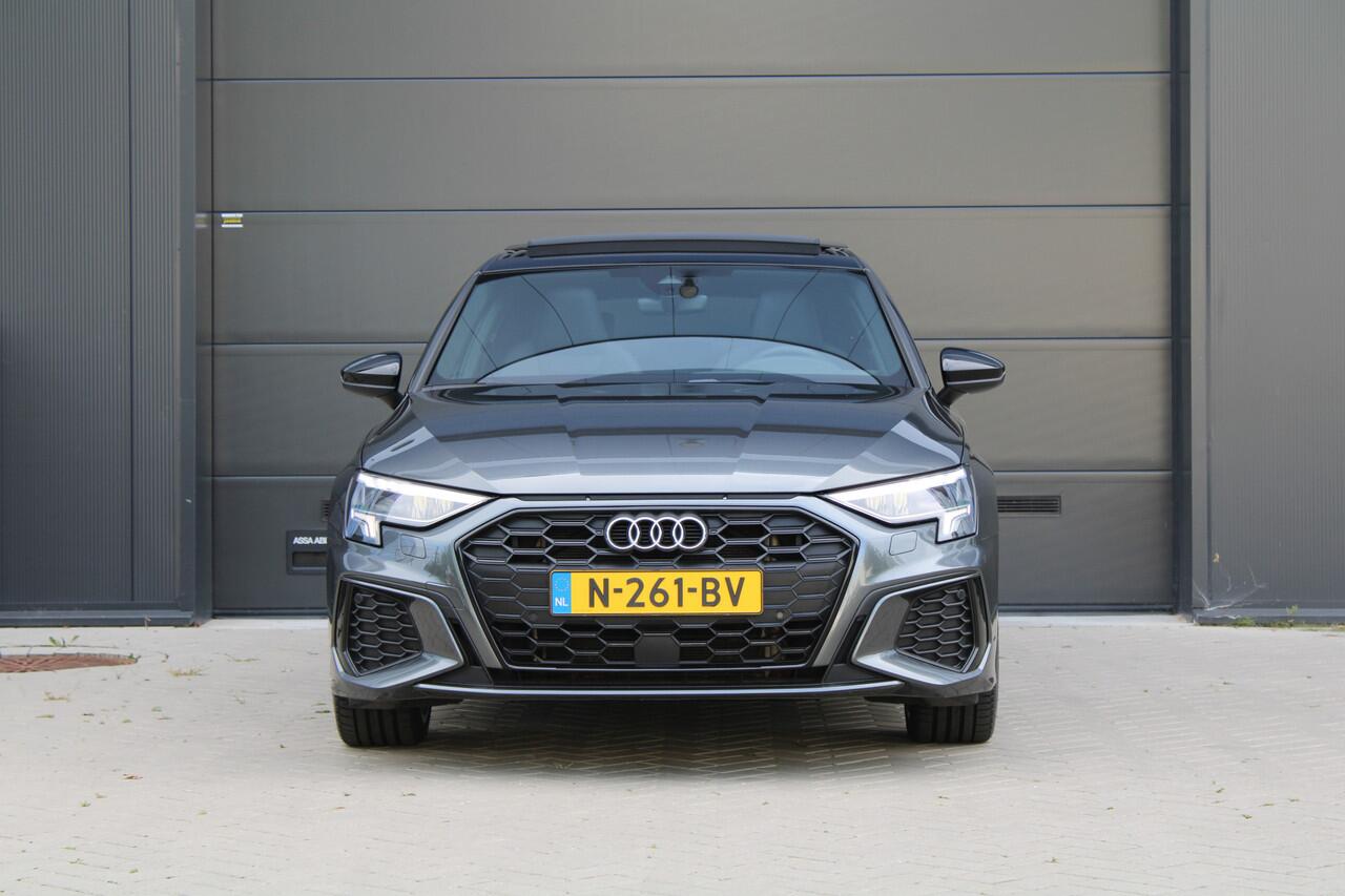 Audi A3 SPORTBACK 45 TFSI e S edition Competition | NAP | BTW | PANO | S-LINE | CARPLAY |