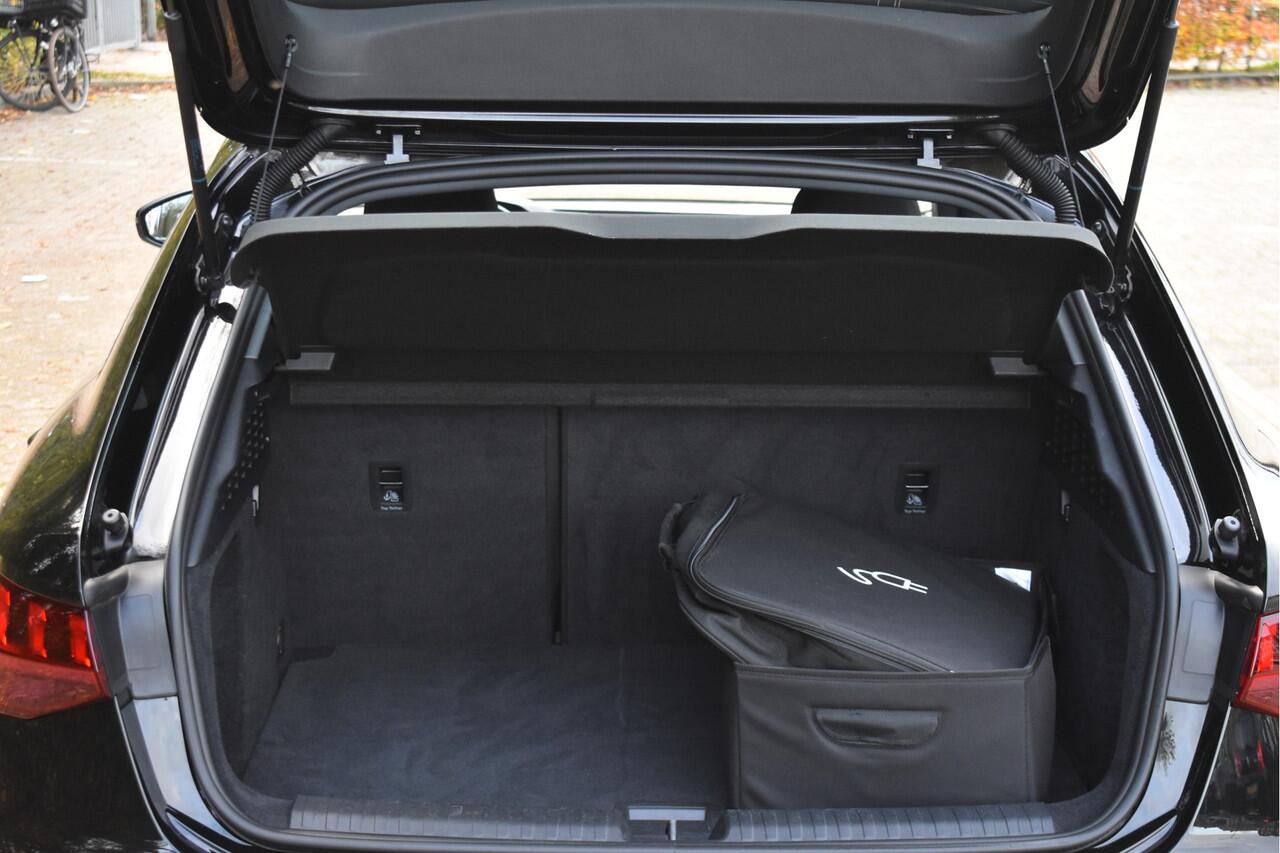 Audi A3 SPORTBACK 40 TFSI e Business edition 204 pk | Camera | Navigatie | DAB | Virtual cockpit | Climate Control | Full LED