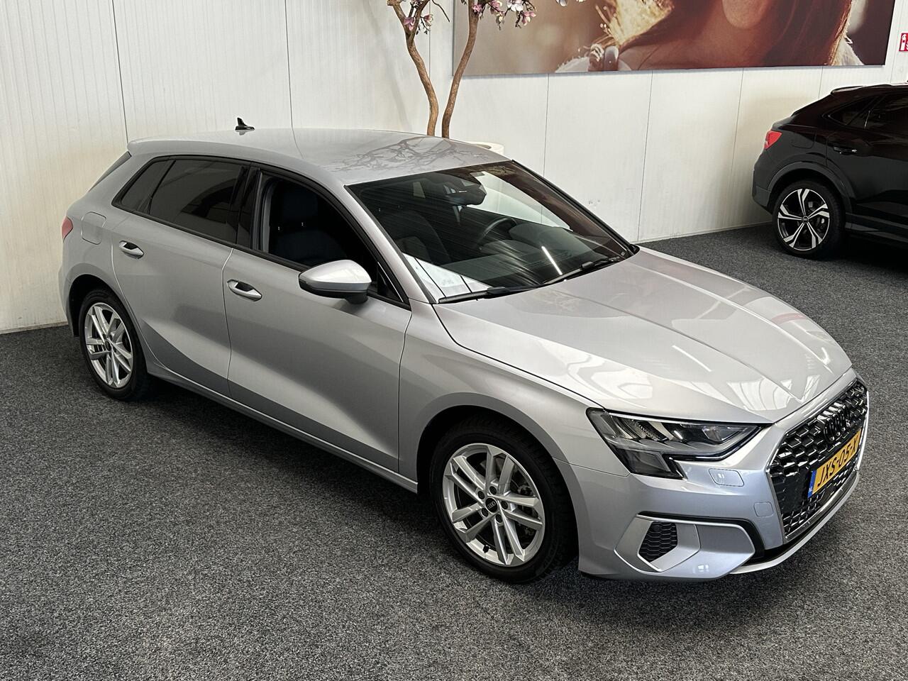 Audi A3 SPORTBACK 40 TFSI E EDITION PHEV AUTOMAAT VIRTUAL DASHBOARD STUUR FLIPPERS MET WINTERSET APPLE CARPLAY NAVIGATIE STOELVERWARMING ZEER MOOI !! 3010