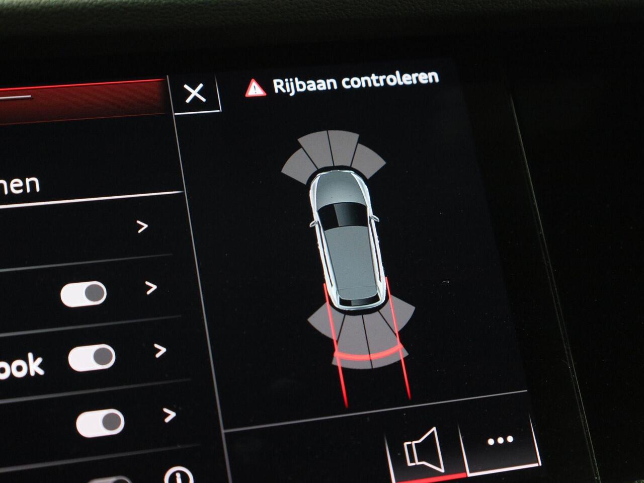 Audi A3 SPORTBACK 35 TFSI/150PK Advanced · Navigatie · Stoelverwarming · Parkeersensoren