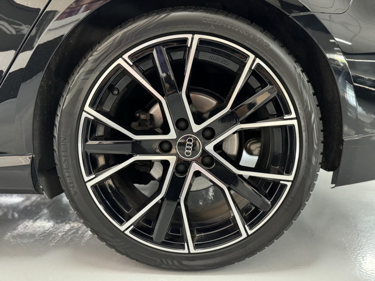 Audi A3 SPORTBACK 35 TFSI S-Line AUT. NAVI CRUISE ECC NAP