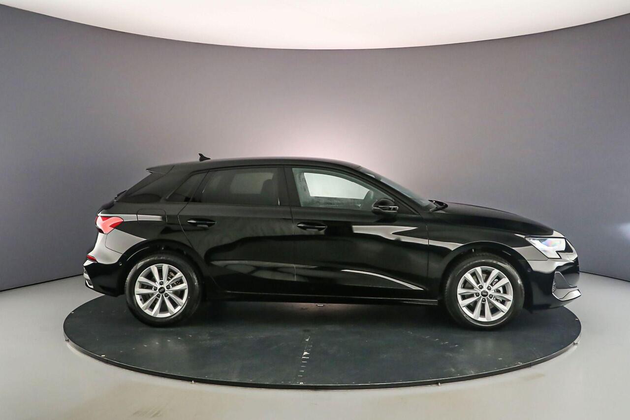 Audi A3 SPORTBACK 30 TFSI AUT | ¤4.000,- KORTING | | Sportonderstel - Privacy glas - Sportstoelen