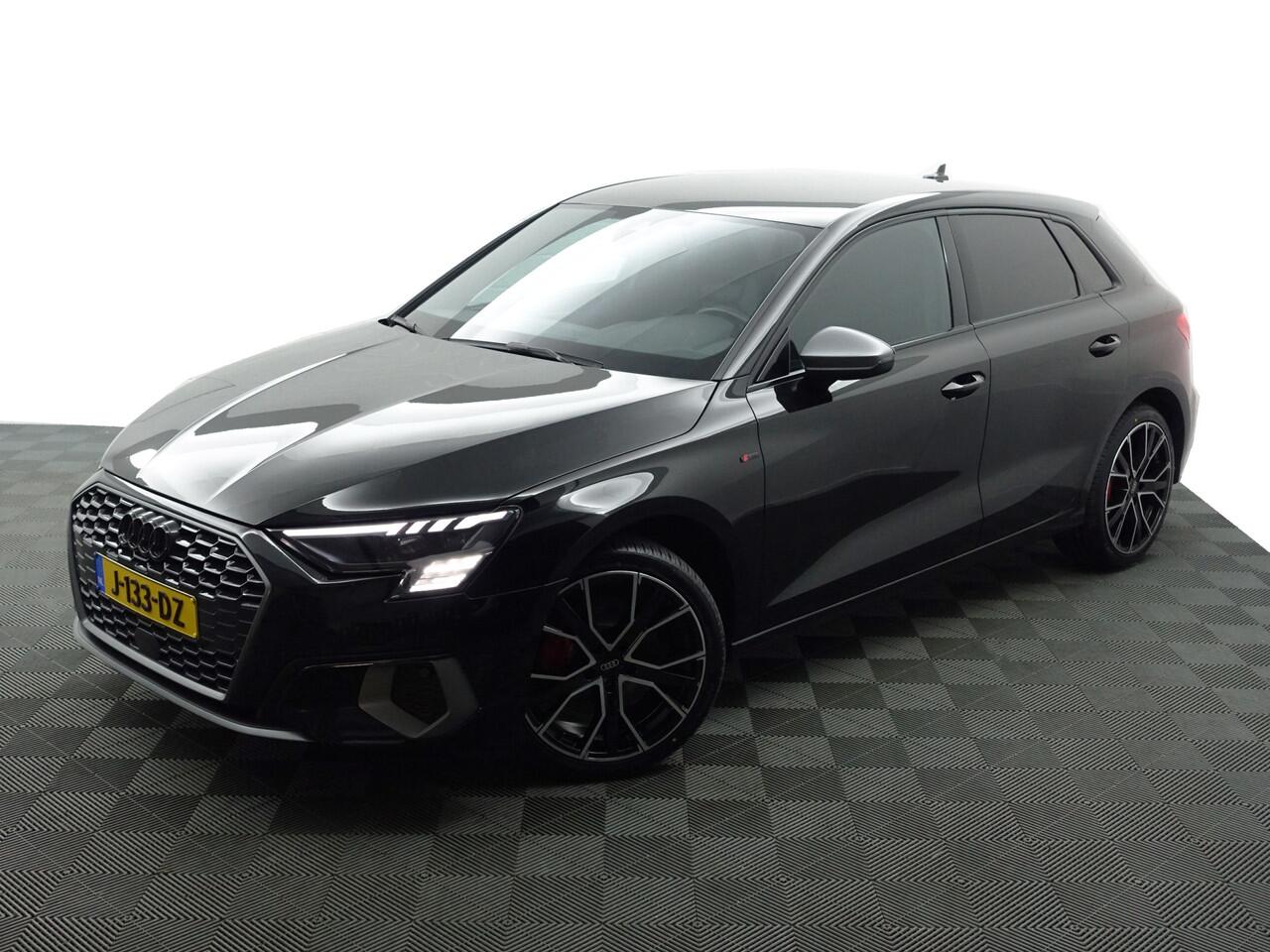 Audi A3 SPORTBACK 35 TFSI S Competition Aut- Sport Interieur, Sfeerverlichting, Xenon Led Matrix, CarPlay, Park Assist, Keyless