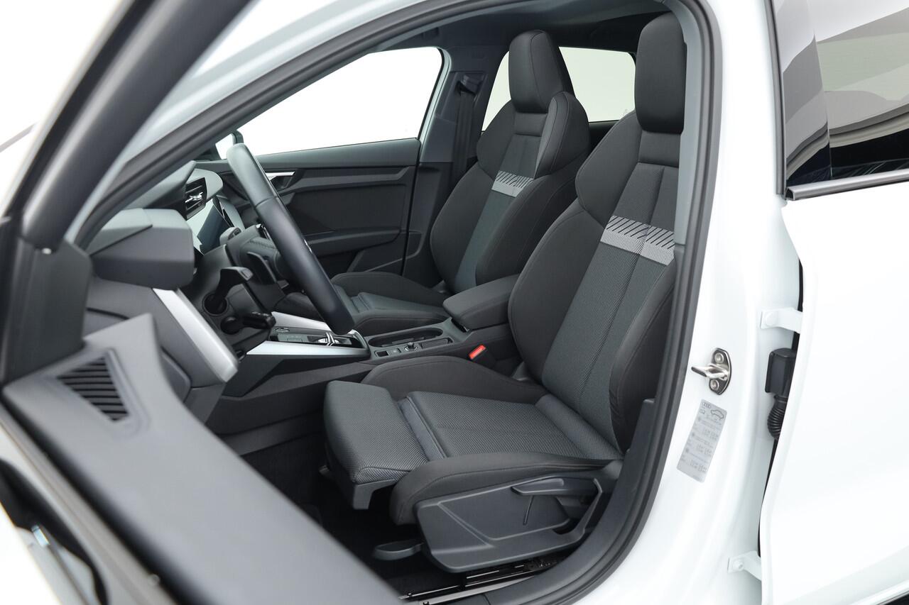 Audi A3 SPORTBACK 45 TFSI e S Line | Pano | Navi | Keyless | Elek. Achterklep | Stoelverw. | Apple CarPlay