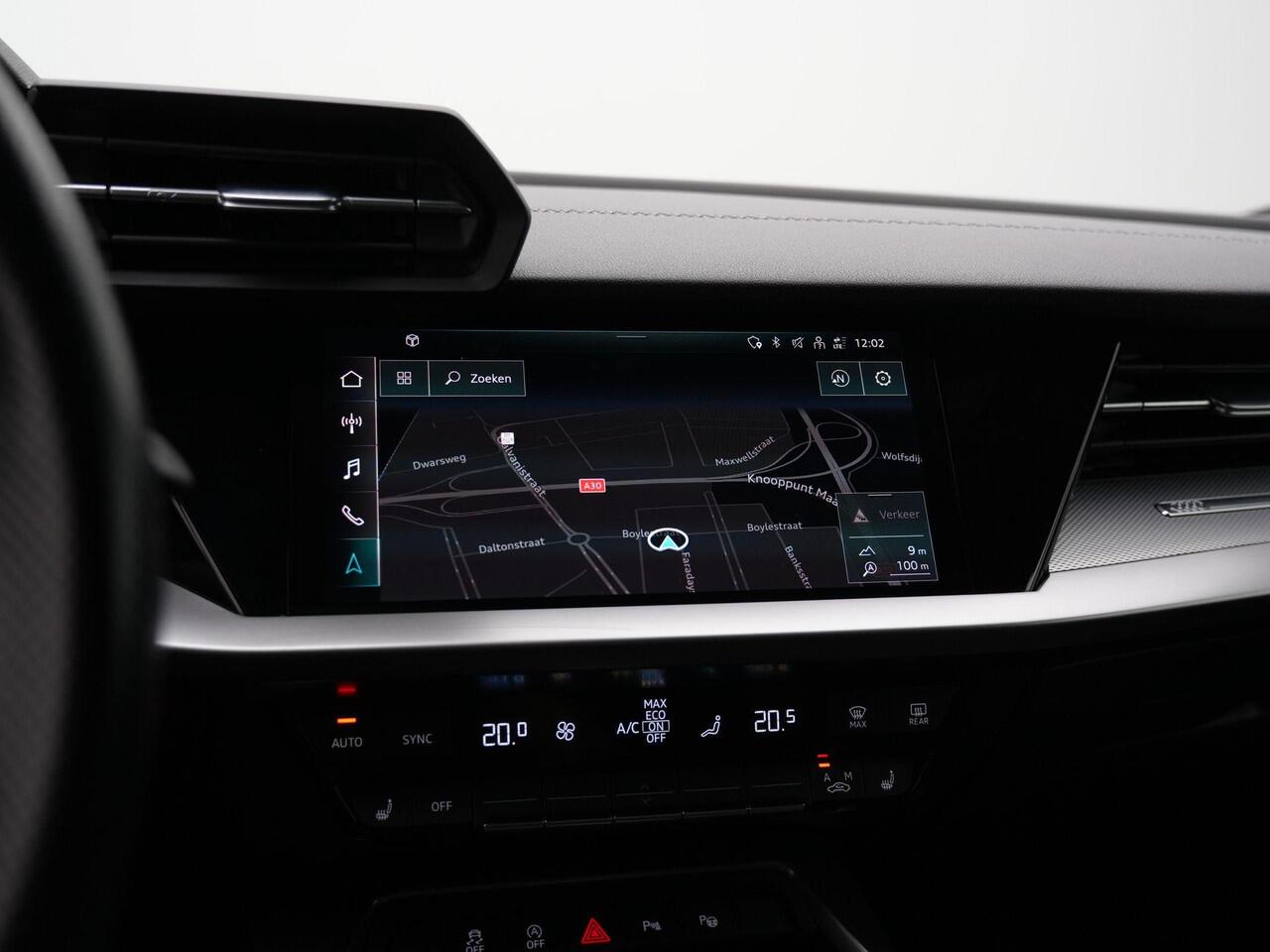 Audi A3 SPORTBACK 35 TFSI 150 pk S-tronic S-Line | Panoramadak | Trekhaak | Leder/alcantara | Bang & Olufsen | Matrix LED