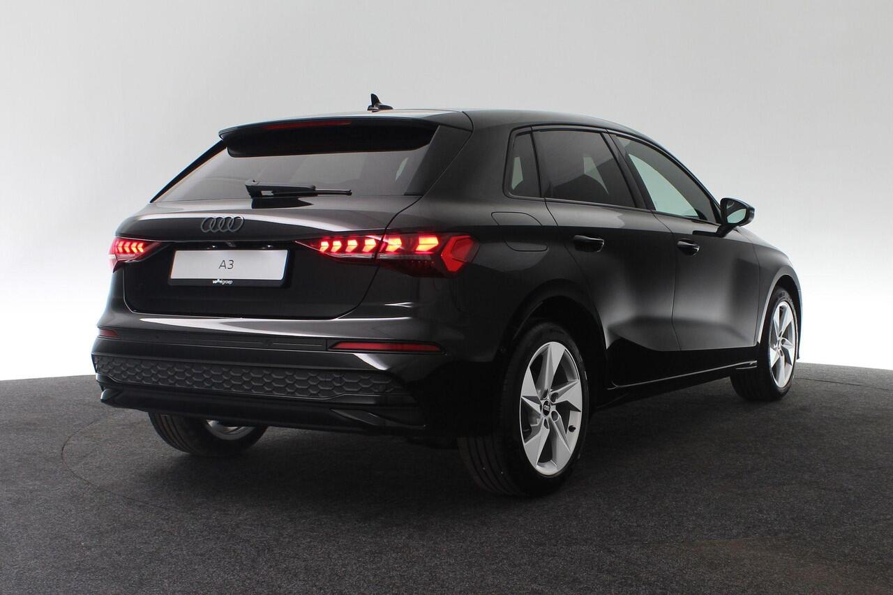 Audi A3 SPORTBACK 40 TFSI e 204 pk Advanced edition | Assis.pak driving+parking plus | Optiekpakket zwart plus | Warmtewerend glas donker tint | Trekhaak |