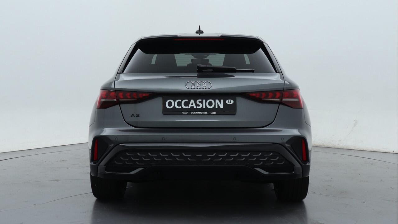 Audi A3 SPORTBACK 40 TFSI e 204pk PHEV S edition | 18" LMV | Camera | Stoelverwarming | Carplay |