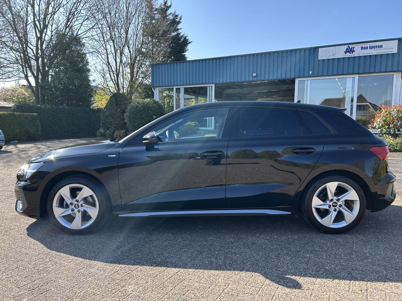 Audi A3 SPORTBACK S-Line Apple Carplay,Cruise control