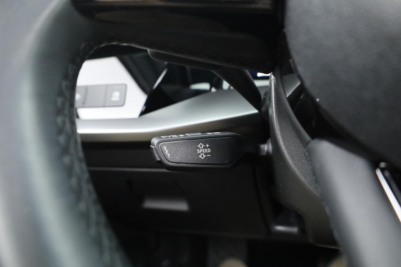 Audi A3 SPORTBACK 45 TFSI e S Line | Pano | Navi | Keyless | Elek. Achterklep | Stoelverw. | Apple CarPlay