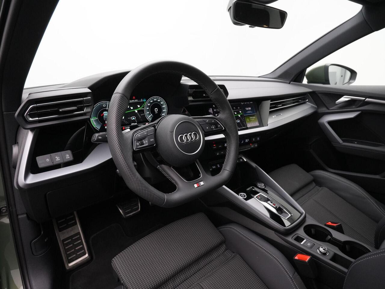 Audi A3 SPORTBACK 40 TFSI e 204 pk S-tronic S edition / S-Line | Stoelverwarming | Navigatie | Carplay