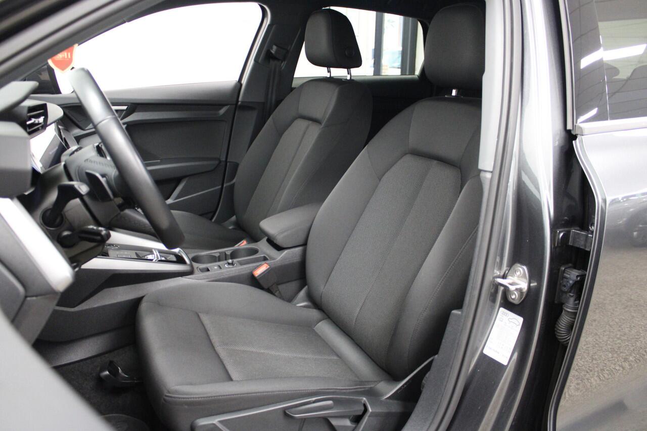 Audi A3 SPORTBACK 30 TFSI S edition