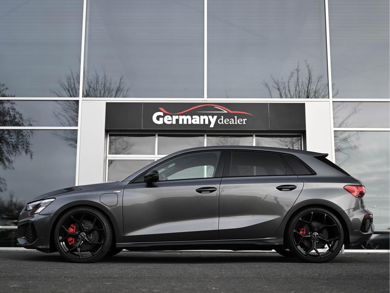 Audi A3 SPORTBACK 45TFSI E 245pk S-Edition Competition Matrix-LED ACC Elektr. RS-Zetels Virtual B&O Elektr. klep